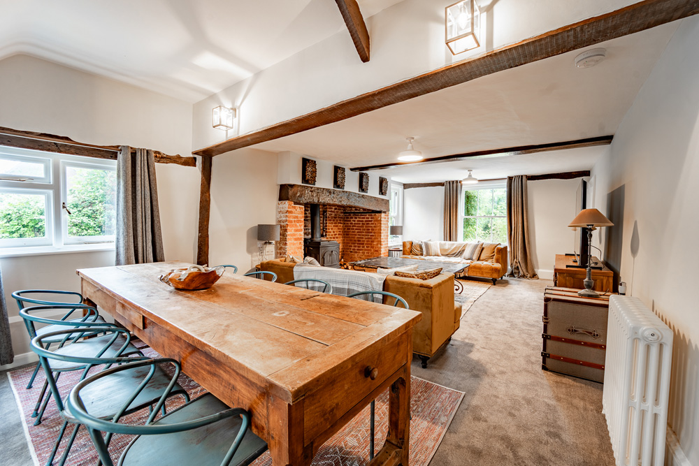 Where the Real Costs Build When Contractors Work Away and How Serviced Accommodation Keeps Them Down